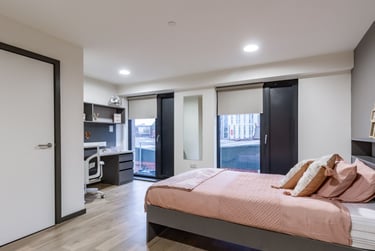 Platinum En Suite - Image 1